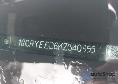 2019 Chevrolet Silverado 1500 Rst z USA, uszkodzony, nr VIN 1GCRYEED6KZ340955